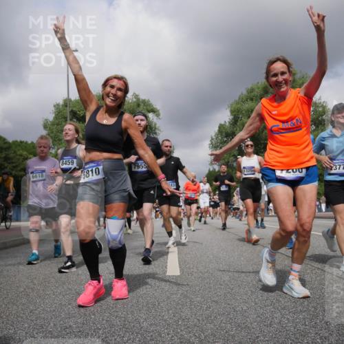 29.06.2025 - hella hamburg halbmarathon Luisa Fischer http://msf.ph/oto/8474522 29.06.2025 10:45:58 Kennedybrücke 6618, 8459, 5810, 7955, 1325, 243, 200, 3776, 1360, 1752, 1994, 2134, 2509, 3378, 3874, 6136, 6440, 6828, 7260, 7357, 7477, 7666, 8525, 8526, 9980 meine-sportfotos.de
