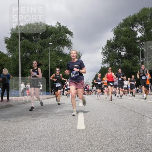 29.06.2025 - hella hamburg halbmarathon Luisa Fischer http://msf.ph/oto/8474735 29.06.2025 10:46:07 Kennedybrücke 7513, 8816, 5403, 17676, 0697, 1150, 1360, 1656, 1929, 1994, 2401, 2509, 2580, 2940, 2941, 3378, 3874, 4092, 4778, 5403, 6764, 6837, 7357, 7477, 7515, 7666, 8000, 8161, 10008, 10697, 10734 meine-sportfotos.de