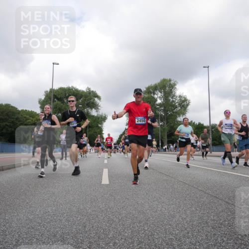 29.06.2025 - hella hamburg halbmarathon Luisa Fischer http://msf.ph/oto/8474944 29.06.2025 10:46:21 Kennedybrücke 1406, 15221, 15219, 2450, 10899, 268, 2450, 4334, 4353, 4891, 4892, 5268, 7557, 8233, 8435, 9304, 10536 meine-sportfotos.de