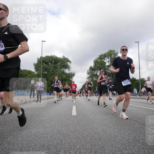 29.06.2025 - hella hamburg halbmarathon Luisa Fischer http://msf.ph/oto/8474965 29.06.2025 10:46:22 Kennedybrücke 219, 16612, 1624, 16279, 4334, 140, 2450, 4334, 4353, 4891, 4892, 5268, 7557, 8233, 8435, 9304, 10536 meine-sportfotos.de