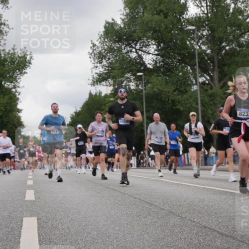 29.06.2025 - hella hamburg halbmarathon Luisa Fischer http://msf.ph/oto/8475188 29.06.2025 10:46:28 Kennedybrücke 3283, 8755, 10536, 1226, 8233, 1310, 1467, 3283, 3764, 4353, 5755, 8233, 9304, 10536 meine-sportfotos.de