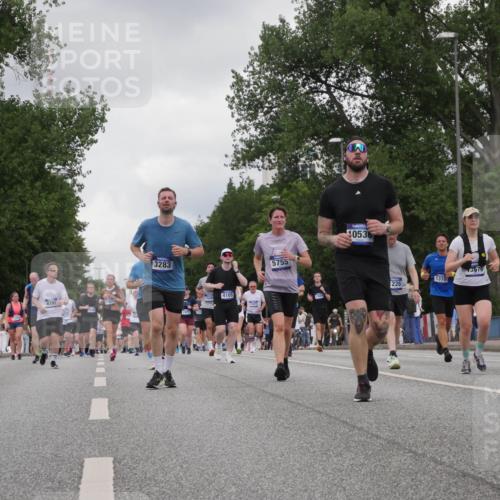 29.06.2025 - hella hamburg halbmarathon Luisa Fischer http://msf.ph/oto/8475225 29.06.2025 10:46:29 Kennedybrücke 3283, 8795, 17921, 2971, 4, 1528, 4105, 5755, 40536, 1310, 226, 3676, 1310, 1467, 3283, 3764, 4105, 4353, 5755, 8233, 9304, 10536 meine-sportfotos.de