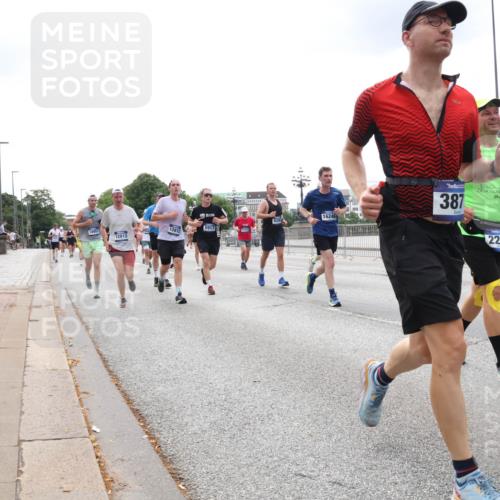 29.06.2025 - hella hamburg halbmarathon Lena Gebhardt http://msf.ph/oto/8475342 29.06.2025 10:33:14 Lombardsbrücke 16246, 18951, 12812, 5917, 12813, 387, 29, 06, 25, 2276, 1203, 1078, 1237, 1324, 1732, 1764, 1995, 2038, 2054, 2085, 2276, 2838, 2959, 3341, 3391, 3422, 3708, 3753, 3812, 3871, 4030, 4096, 4164, 4445, 4555, 4650, 5110, 5180, 5581, 5917, 6040, 6773, 6861, 7705, 7982, 8170, 8595, 8839, 8891, 9034, 9143, 9258, 9289, 9471, 9542, 9591, 9592, 9750, 9768, 9780, 11229, 11260, 11713, 11756, 11826, 12039, 12423, 12424, 14305, 14743, 15951 meine-sportfotos.de