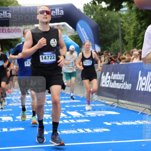 29.06.2025 - hella hamburg halbmarathon Strokosch-Dieckow http://msf.ph/oto/8475352 29.06.2025 10:47:18 Ziel 51, 2274, 2623, 2864, 5024, 5650, 6134, 6168, 6203, 6716, 7480, 8693, 10208, 10211, 10423, 11077, 11491, 11518, 13672, 13782, 14722, 15350, 15611, 16089, 16286, 16819, 17718, 17915, 18856, 18974 meine-sportfotos.de