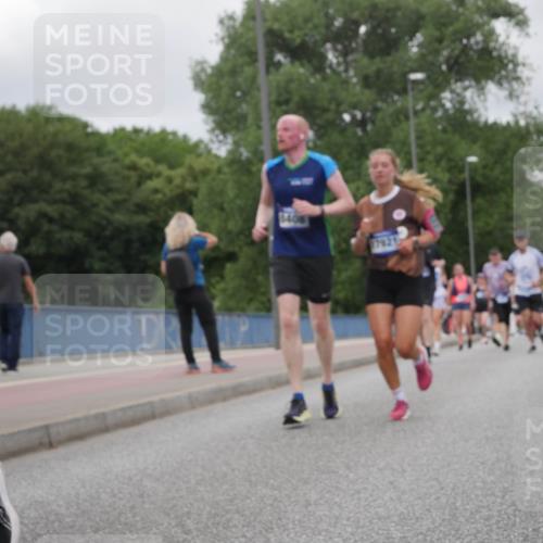 29.06.2025 - hella hamburg halbmarathon Luisa Fischer http://msf.ph/oto/8475515 29.06.2025 10:46:38 Kennedybrücke 140, 17921, 1226, 1310, 1467, 1788, 2103, 2267, 2538, 2971, 3288, 4105, 4177, 4302, 5265, 7872 meine-sportfotos.de
