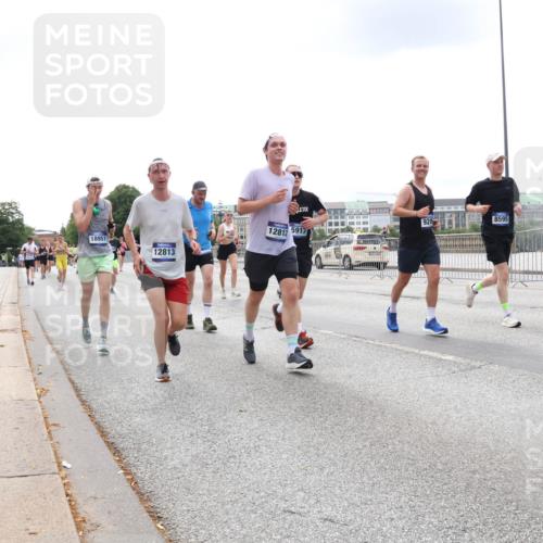 29.06.2025 - hella hamburg halbmarathon Lena Gebhardt http://msf.ph/oto/8475666 29.06.2025 10:33:15 Lombardsbrücke 18951, 12813, 12812, 5917, 928, 8595, 1078, 1237, 1324, 1732, 1764, 1995, 2038, 2054, 2085, 2276, 2838, 2959, 3341, 3391, 3422, 3708, 3753, 3812, 3871, 4030, 4096, 4164, 4445, 4555, 4650, 5110, 5180, 5581, 5917, 6040, 6773, 6861, 7705, 7982, 8170, 8595, 8839, 8891, 9034, 9143, 9258, 9289, 9471, 9542, 9591, 9592, 9750, 9768, 9780, 11229, 11260, 11713, 11756, 11826, 12039, 12423, 12424, 14305, 14743, 15951 meine-sportfotos.de