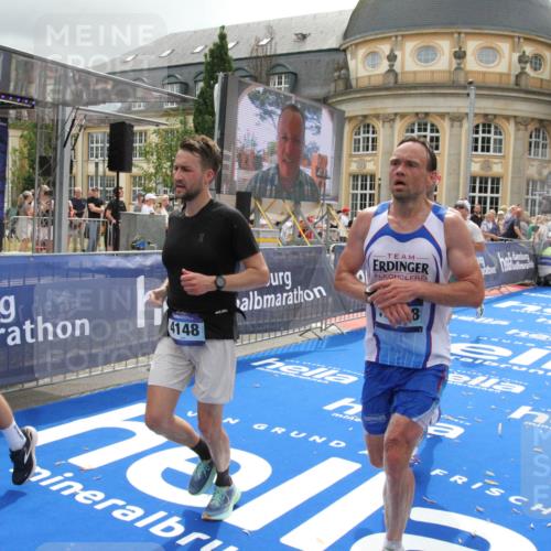 29.06.2025 - hella hamburg halbmarathon Michael Strokosch http://msf.ph/oto/8475691 29.06.2025 10:38:47 Ziel 2296, 2719, 4148, 5248, 6684, 8450, 9264, 9403, 9540, 10218, 11055, 11281, 11282, 12772, 13800, 15372, 18188, 19004 meine-sportfotos.de
