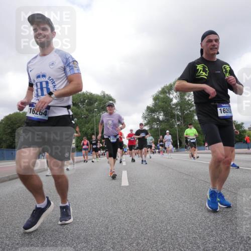 29.06.2025 - hella hamburg halbmarathon Luisa Fischer http://msf.ph/oto/8475726 29.06.2025 10:46:45 Kennedybrücke 10007, 1, 16264, 2267, 16263, 1226, 1788, 1878, 2103, 2158, 2267, 2538, 2971, 3288, 3518, 4177, 4302, 5265, 5370, 7461, 7872, 8135, 8991, 9831, 9976, 10083, 10200 meine-sportfotos.de