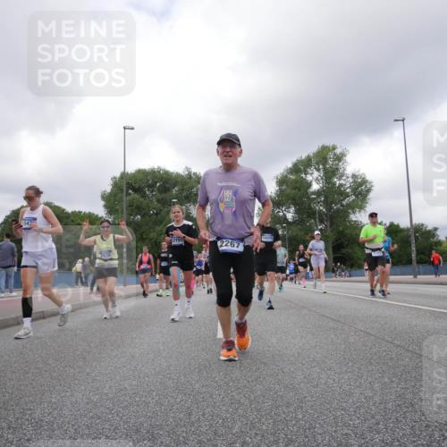 29.06.2025 - hella hamburg halbmarathon Luisa Fischer http://msf.ph/oto/8475768 29.06.2025 10:46:46 Kennedybrücke 1547, 2538, 12151, 2267, 16055, 2103, 1226, 1788, 1878, 2103, 2158, 2267, 2538, 3288, 3518, 4177, 4302, 5265, 5370, 7461, 7872, 8135, 8991, 9831, 9976, 10083, 10200 meine-sportfotos.de