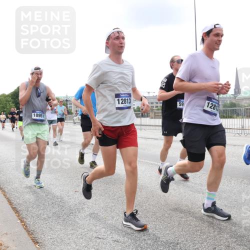 29.06.2025 - hella hamburg halbmarathon Lena Gebhardt http://msf.ph/oto/8475930 29.06.2025 10:33:16 Lombardsbrücke 18951, 12813, 59, 1281, 928, 1078, 1237, 1324, 1732, 1764, 1995, 2038, 2054, 2085, 2276, 2838, 2959, 3341, 3391, 3422, 3708, 3753, 3812, 3871, 4030, 4096, 4164, 4445, 4555, 4650, 5110, 5180, 5581, 5917, 6040, 6773, 6861, 6999, 7705, 7982, 8170, 8595, 8839, 8891, 9034, 9143, 9258, 9289, 9471, 9542, 9591, 9592, 9750, 9768, 9780, 11229, 11260, 11713, 11756, 11826, 12039, 12423, 12424, 14305, 14743, 15951 meine-sportfotos.de