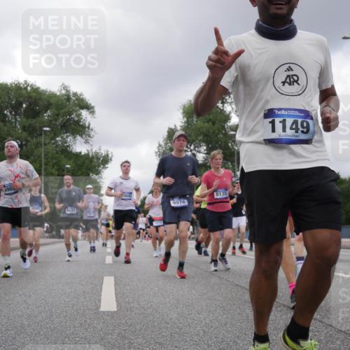 29.06.2025 - hella hamburg halbmarathon Luisa Fischer http://msf.ph/oto/8475999 29.06.2025 10:46:52 Kennedybrücke 3605, 596, 9043, 1876, 9976, 8135, 1149, 15168, 1878, 2158, 3518, 5370, 5720, 6012, 7461, 8135, 8991, 9831, 9976, 10083, 10200, 10202 meine-sportfotos.de