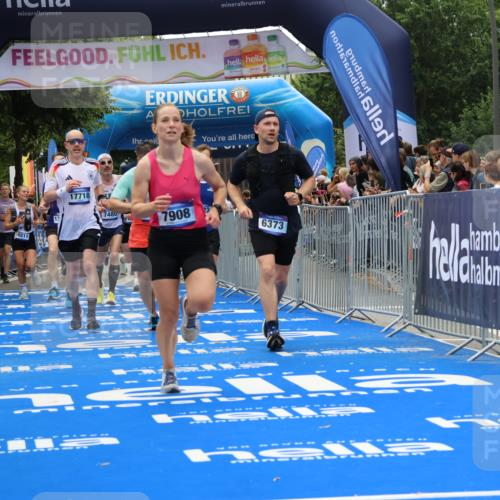 29.06.2025 - hella hamburg halbmarathon Strokosch-Dieckow http://msf.ph/oto/8476330 29.06.2025 10:47:07 Ziel 1460, 2623, 4093, 4377, 5472, 6373, 6700, 6716, 7480, 7908, 9794, 10208, 10211, 12579, 13007, 14415, 14783, 15684, 15825, 17718, 17915 meine-sportfotos.de