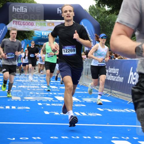 29.06.2025 - hella hamburg halbmarathon Strokosch-Dieckow http://msf.ph/oto/8476469 29.06.2025 10:46:04 Ziel 1759, 2189, 2707, 3087, 5648, 6460, 7450, 7961, 8269, 9585, 11094, 11125, 11936, 12084, 12269, 13630, 14462, 14804, 16136, 16466, 16475, 17008, 18081, 18702, 18797 meine-sportfotos.de
