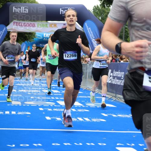 29.06.2025 - hella hamburg halbmarathon Strokosch-Dieckow http://msf.ph/oto/8476514 29.06.2025 10:46:04 Ziel 1759, 2189, 2707, 3087, 5648, 6460, 7450, 7961, 8269, 9585, 11094, 11125, 11936, 12084, 12269, 13630, 14462, 14804, 16136, 16466, 16475, 17008, 18081, 18702, 18797 meine-sportfotos.de