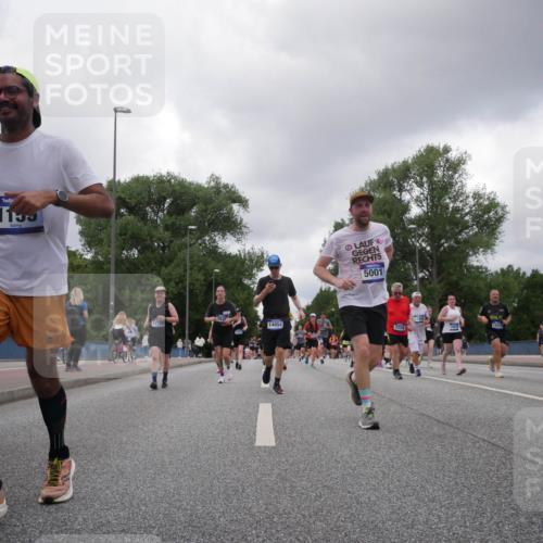 29.06.2025 - hella hamburg halbmarathon Luisa Fischer http://msf.ph/oto/8476631 29.06.2025 10:47:21 Kennedybrücke 16, 1155, 13730, 14654, 18, 5001, 2258, 18312, 1400, 2258, 3597, 4636, 4866, 5001, 5192, 5201, 5902, 5905, 6226, 6334, 7197, 9879, 10006, 10097, 10220 meine-sportfotos.de