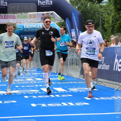 29.06.2025 - hella hamburg halbmarathon Strokosch-Dieckow http://msf.ph/oto/8476850 29.06.2025 10:47:02 Ziel 1139, 1460, 1689, 4093, 4377, 5472, 6700, 7908, 9794, 10122, 12579, 13007, 13728, 14415, 14449, 14594, 14783, 15684, 15825, 16081, 17979 meine-sportfotos.de