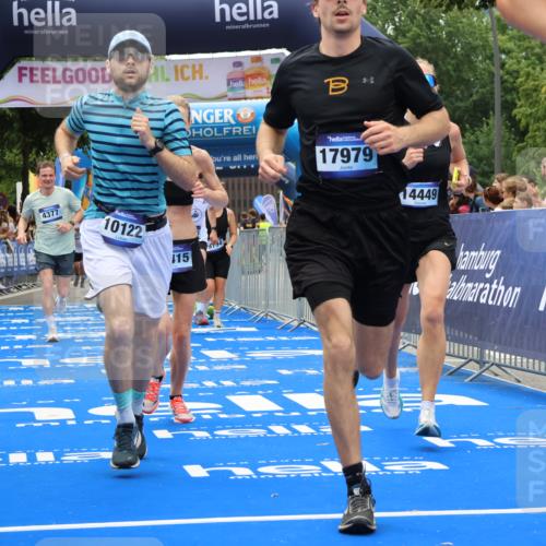 29.06.2025 - hella hamburg halbmarathon Strokosch-Dieckow http://msf.ph/oto/8476936 29.06.2025 10:46:59 Ziel 1139, 1460, 1689, 4091, 4377, 5472, 6700, 9794, 10122, 12579, 13728, 14385, 14415, 14449, 14594, 14783, 15825, 16081, 17979 meine-sportfotos.de