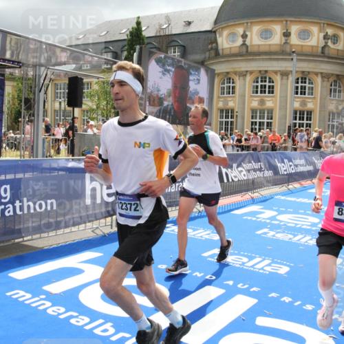 29.06.2025 - hella hamburg halbmarathon Michael Strokosch http://msf.ph/oto/8476952 29.06.2025 10:39:32 Ziel 1343, 2546, 2972, 6152, 7152, 7154, 8346, 9116, 9265, 12335, 12372, 15013, 15336, 15965 meine-sportfotos.de