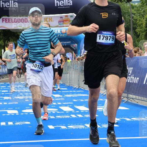 29.06.2025 - hella hamburg halbmarathon Strokosch-Dieckow http://msf.ph/oto/8477022 29.06.2025 10:46:59 Ziel 1139, 1460, 1689, 4091, 4377, 5472, 6700, 9794, 10122, 12579, 13728, 14385, 14415, 14449, 14594, 14783, 15825, 16081, 17979 meine-sportfotos.de