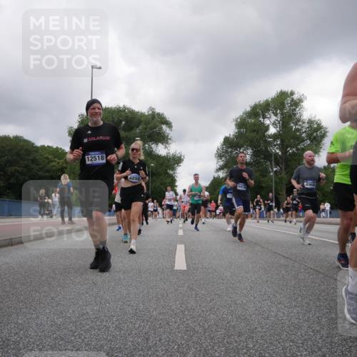 29.06.2025 - hella hamburg halbmarathon Luisa Fischer http://msf.ph/oto/8477150 29.06.2025 10:47:44 Kennedybrücke 12518, 4968, 4898, 18478, 16308, 1095, 2073, 2186, 2692, 3596, 4968, 5355, 6036, 7489, 8763, 8870, 9331, 9333, 10707 meine-sportfotos.de