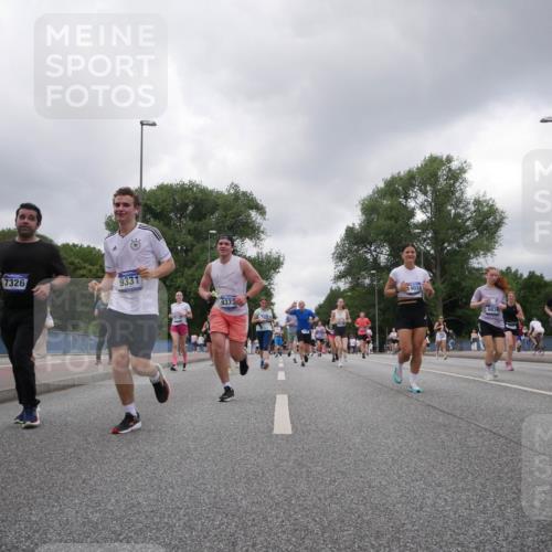 29.06.2025 - hella hamburg halbmarathon Luisa Fischer http://msf.ph/oto/8477343 29.06.2025 10:47:48 Kennedybrücke 7326, 9331, 9333, 784, 4031, 6038, 218, 2186, 2692, 3596, 6036, 6895, 7489, 8763, 9331, 9333, 10707 meine-sportfotos.de