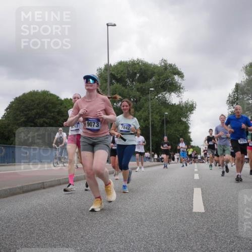 29.06.2025 - hella hamburg halbmarathon Luisa Fischer http://msf.ph/oto/8477456 29.06.2025 10:47:51 Kennedybrücke 8763, 9073, 84, 7842, 133, 3596, 16805, 14544, 2186, 2692, 3596, 5730, 5731, 6036, 6895, 8763, 10707 meine-sportfotos.de