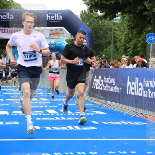 29.06.2025 - hella hamburg halbmarathon Strokosch-Dieckow http://msf.ph/oto/8477524 29.06.2025 10:45:59 Ziel 2189, 4277, 5648, 6460, 6532, 8269, 8577, 8871, 9585, 10792, 11821, 11936, 12084, 12269, 13630, 14462, 14804, 14911, 15149, 17008, 18081, 18185, 18702, 19116 meine-sportfotos.de