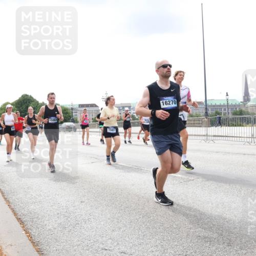 29.06.2025 - hella hamburg halbmarathon Lena Gebhardt http://msf.ph/oto/8477728 29.06.2025 10:33:24 Lombardsbrücke 15964, 3341, 16270, 1324, 1764, 1995, 2038, 2054, 2085, 2342, 2776, 2838, 2959, 3170, 3341, 3391, 3708, 3812, 3871, 4030, 4096, 4164, 4361, 4433, 4445, 4449, 4555, 4650, 5075, 5096, 5110, 5141, 5180, 5569, 5581, 5917, 6109, 6773, 6854, 6999, 7653, 7705, 7982, 8021, 8157, 8282, 8595, 8891, 9143, 9234, 9258, 9289, 9438, 9471, 9591, 9592, 9750, 9768, 9780, 9799, 11229, 11260, 11713, 11811, 11826, 12039, 12423, 12424, 14305, 14743, 15951 meine-sportfotos.de