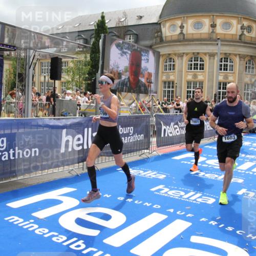 29.06.2025 - hella hamburg halbmarathon Michael Strokosch http://msf.ph/oto/8477978 29.06.2025 10:40:00 Ziel 1603, 2563, 3626, 4766, 5375, 6149, 7981, 8467, 8574, 11714, 15421, 15813 meine-sportfotos.de