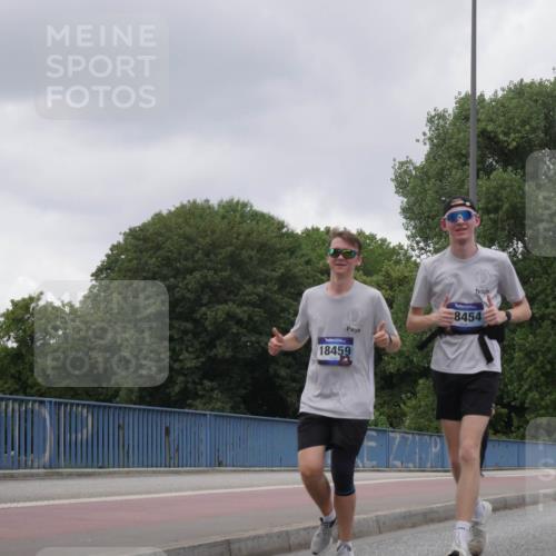 29.06.2025 - hella hamburg halbmarathon Luisa Fischer http://msf.ph/oto/8477988 29.06.2025 10:48:13 Kennedybrücke 18459, 8454, 1273, 1685, 1713, 3238, 6002, 6922, 7541, 8605, 10223 meine-sportfotos.de