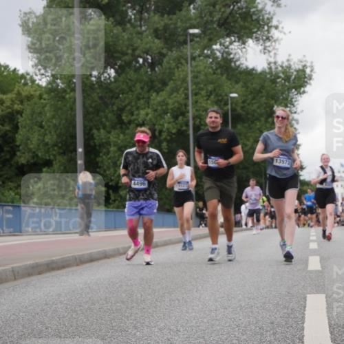 29.06.2025 - hella hamburg halbmarathon Luisa Fischer http://msf.ph/oto/8478061 29.06.2025 10:48:18 Kennedybrücke 4496, 1127, 150, 13973, 1273, 1685, 3238, 6002, 7216, 7541, 8605, 9084, 9085, 10223 meine-sportfotos.de