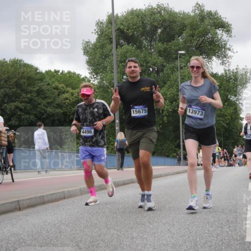 29.06.2025 - hella hamburg halbmarathon Luisa Fischer http://msf.ph/oto/8478096 29.06.2025 10:48:20 Kennedybrücke 4496, 15675, 13973, 9397, 183, 1024, 1685, 3238, 6002, 7216, 8605, 8745, 9084, 9085 meine-sportfotos.de