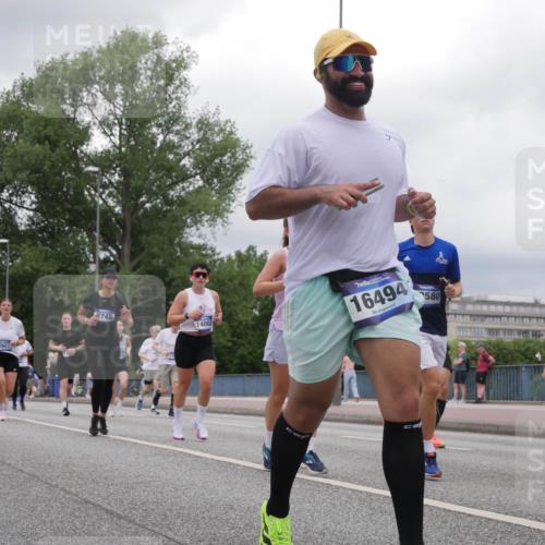 29.06.2025 - hella hamburg halbmarathon Luisa Fischer http://msf.ph/oto/8478340 29.06.2025 10:48:28 Kennedybrücke 8907, 60, 8745, 1400, 16494, 580, 1024, 1798, 4337, 4388, 6841, 6888, 8745, 8907, 9084, 10668 meine-sportfotos.de