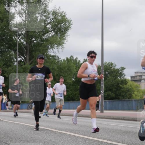 29.06.2025 - hella hamburg halbmarathon Luisa Fischer http://msf.ph/oto/8478365 29.06.2025 10:48:29 Kennedybrücke 173, 907, 8745, 17529, 10, 1024, 1798, 4337, 4388, 6841, 6888, 8745, 8907, 10668 meine-sportfotos.de