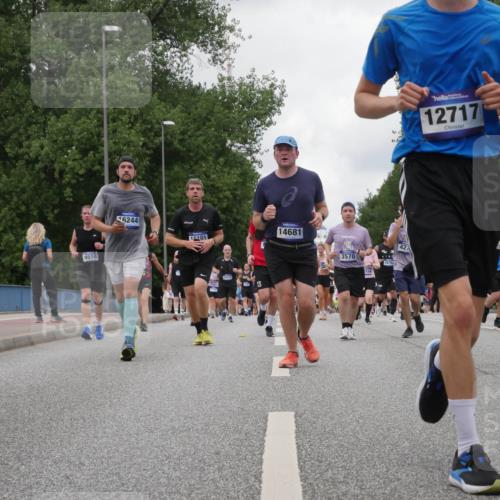 29.06.2025 - hella hamburg halbmarathon Luisa Fischer http://msf.ph/oto/8478435 29.06.2025 10:48:35 Kennedybrücke 9510, 6244, 1101, 14681, 13, 3570, 16793, 12717, 4388, 12, 1774, 1798, 3570, 4275, 4337, 4388, 5099, 5949, 6888, 8907, 10668 meine-sportfotos.de