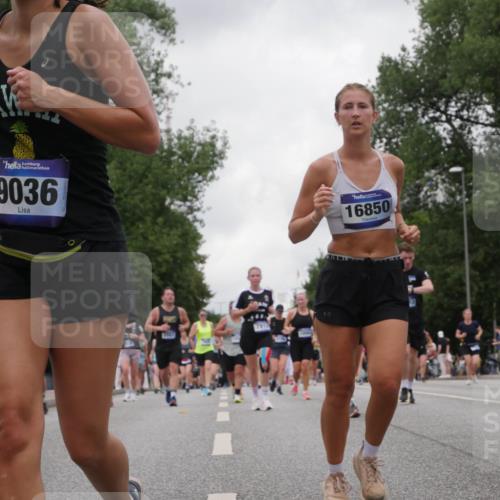 29.06.2025 - hella hamburg halbmarathon Luisa Fischer http://msf.ph/oto/8478659 29.06.2025 10:48:46 Kennedybrücke 14, 9036, 7913, 16850, 1774, 2550, 2779, 5099, 5190, 5339, 7699, 7859, 7912, 9536, 10562, 10727 meine-sportfotos.de