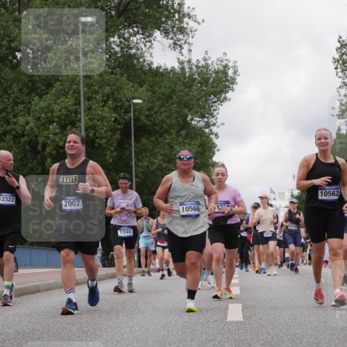29.06.2025 - hella hamburg halbmarathon Luisa Fischer http://msf.ph/oto/8478751 29.06.2025 10:48:50 Kennedybrücke 12322, 2007, 1345, 17314, 15357, 10566, 1285, 14758, 10562, 178, 2550, 2846, 3993, 5190, 5339, 7699, 7912, 9536, 10562, 10727 meine-sportfotos.de