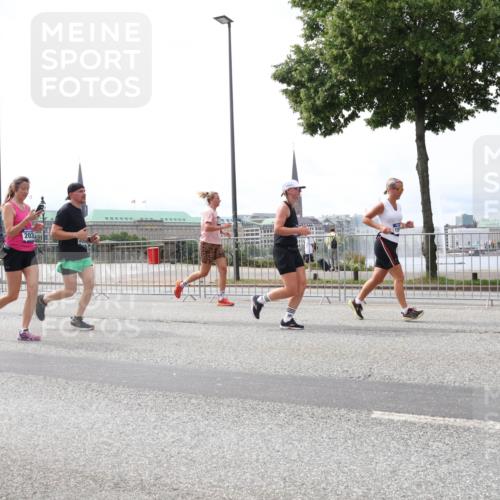 29.06.2025 - hella hamburg halbmarathon Lena Gebhardt http://msf.ph/oto/8478774 29.06.2025 10:33:28 Lombardsbrücke 20331, 1189, 1275, 1324, 1764, 1995, 2038, 2054, 2085, 2342, 2776, 2838, 2959, 3170, 3341, 3391, 3560, 3812, 3871, 4030, 4096, 4164, 4361, 4433, 4445, 4449, 4650, 4696, 5075, 5096, 5110, 5141, 5180, 5557, 5569, 5581, 5917, 6109, 6773, 6854, 6999, 7653, 7705, 7982, 8021, 8157, 8282, 8595, 8891, 9143, 9234, 9258, 9289, 9438, 9591, 9592, 9750, 9780, 9799, 11229, 11260, 11713, 11811, 11826, 12039, 14305, 14743, 15951 meine-sportfotos.de