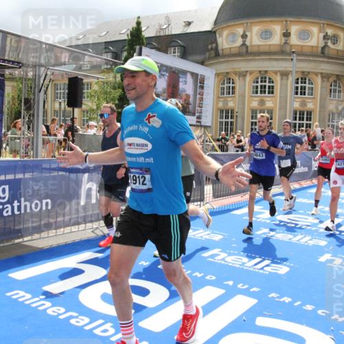 29.06.2025 - hella hamburg halbmarathon Michael Strokosch http://msf.ph/oto/8479108 29.06.2025 10:40:45 Ziel 1882, 1912, 2324, 2714, 2750, 4634, 4843, 4889, 5014, 5026, 5745, 7080, 7622, 8074, 8629, 9294, 10900, 12865, 14092, 14272, 14820, 15351, 15493, 15542, 16201, 16249, 16599, 17486, 17724, 18399 meine-sportfotos.de