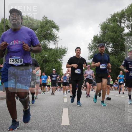29.06.2025 - hella hamburg halbmarathon Luisa Fischer http://msf.ph/oto/8479122 29.06.2025 10:49:03 Kennedybrücke 14971, 13629, 18712, 12332, 6763, 15458, 5108, 1085, 1465, 2657, 2664, 2954, 3357, 3377, 3879, 4119, 4820, 5108, 5703, 6763, 8272, 8594 meine-sportfotos.de