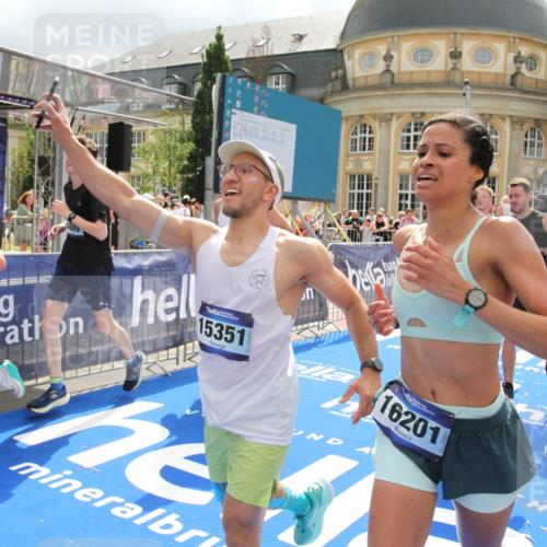 29.06.2025 - hella hamburg halbmarathon Michael Strokosch http://msf.ph/oto/8479348 29.06.2025 10:40:50 Ziel 1631, 1882, 2750, 4634, 4889, 5014, 5026, 5745, 6429, 7080, 7109, 7378, 7622, 8074, 8629, 9294, 9979, 10369, 10900, 11959, 14092, 15351, 16201, 16249, 17486 meine-sportfotos.de