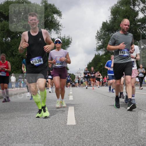 29.06.2025 - hella hamburg halbmarathon Luisa Fischer http://msf.ph/oto/8479546 29.06.2025 10:49:14 Kennedybrücke 80, 4582, 5636, 18084, 409, 14379, 18722, 1060, 1465, 1854, 2217, 2965, 4099, 4102, 5914, 6393, 6788, 6980, 7983 meine-sportfotos.de
