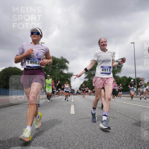 29.06.2025 - hella hamburg halbmarathon Luisa Fischer http://msf.ph/oto/8479629 29.06.2025 10:49:16 Kennedybrücke 14582, 1599, 6911, 1060, 1465, 1854, 2217, 2965, 4099, 4102, 5914, 6393, 6788, 6980, 7530, 7983 meine-sportfotos.de