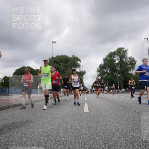 29.06.2025 - hella hamburg halbmarathon Luisa Fischer http://msf.ph/oto/8479698 29.06.2025 10:49:18 Kennedybrücke 0225, 15998, 18084, 11725, 16031, 4099, 1060, 1421, 1426, 1854, 2217, 4099, 4102, 6393, 6788, 6980, 7530, 7983 meine-sportfotos.de