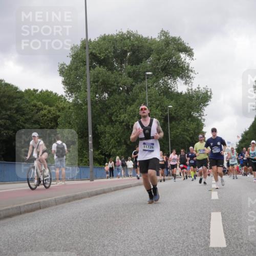 29.06.2025 - hella hamburg halbmarathon Luisa Fischer http://msf.ph/oto/8479852 29.06.2025 10:49:21 Kennedybrücke 11726, 6132, 2973, 1421, 1426, 1854, 2217, 4099, 4102, 4223, 4224, 6788, 7303, 7530, 7983, 10812 meine-sportfotos.de