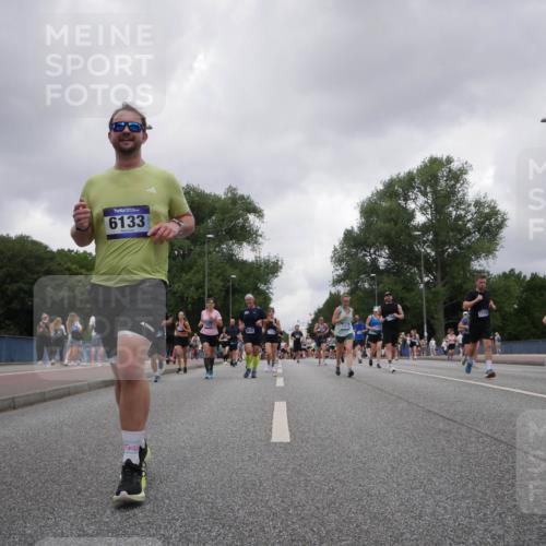 29.06.2025 - hella hamburg halbmarathon Luisa Fischer http://msf.ph/oto/8480023 29.06.2025 10:49:28 Kennedybrücke 6133, 1770, 1257, 4223, 1421, 1426, 1983, 2008, 4223, 4224, 5044, 7303, 7530, 10367, 10812 meine-sportfotos.de