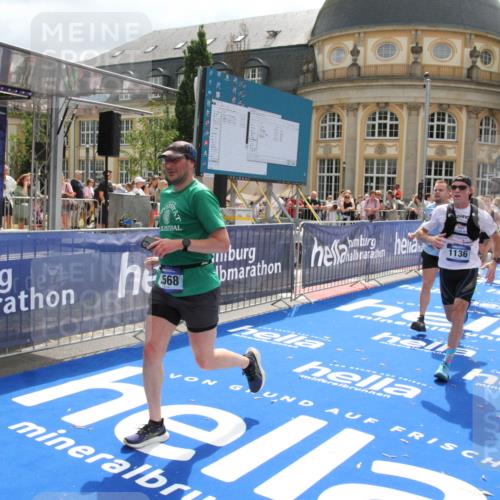 29.06.2025 - hella hamburg halbmarathon Michael Strokosch http://msf.ph/oto/8480163 29.06.2025 10:41:12 Ziel 1136, 2568, 3332, 3618, 4205, 4380, 4871, 5709, 8122, 9358, 9659, 9815, 10375, 12895, 13268, 17100, 17620, 17834, 18045, 18049 meine-sportfotos.de