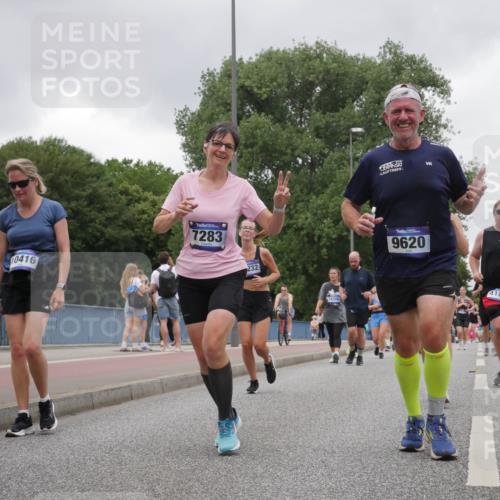 29.06.2025 - hella hamburg halbmarathon Luisa Fischer http://msf.ph/oto/8480167 29.06.2025 10:49:31 Kennedybrücke 10416, 7283, 232, 18306, 9620, 4186, 1421, 1695, 1983, 2008, 2398, 2917, 4223, 4224, 5044, 7303, 10367, 10812 meine-sportfotos.de