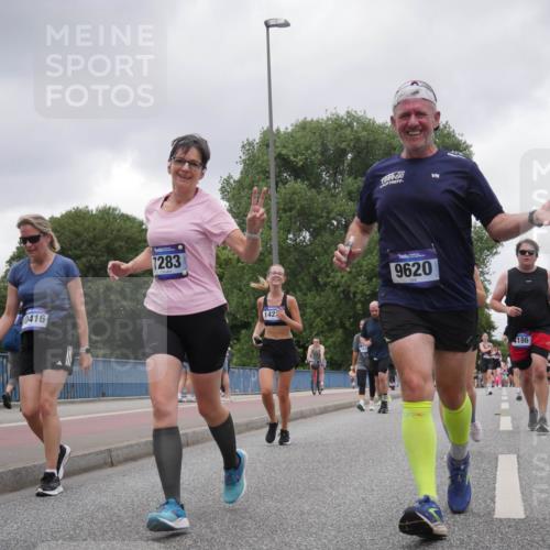 29.06.2025 - hella hamburg halbmarathon Luisa Fischer http://msf.ph/oto/8480177 29.06.2025 10:49:31 Kennedybrücke 0416, 7283, 142, 9620, 186, 1421, 1695, 1983, 2008, 2398, 2917, 4223, 4224, 5044, 7303, 10367, 10812 meine-sportfotos.de