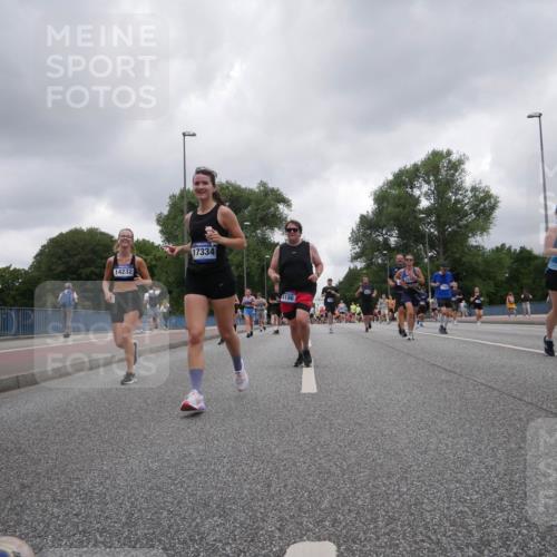 29.06.2025 - hella hamburg halbmarathon Luisa Fischer http://msf.ph/oto/8480223 29.06.2025 10:49:33 Kennedybrücke 14232, 17334, 4186, 2000, 1695, 1983, 2008, 2398, 2917, 4223, 4224, 5044, 6124, 6161, 7303, 10230, 10367, 10812 meine-sportfotos.de